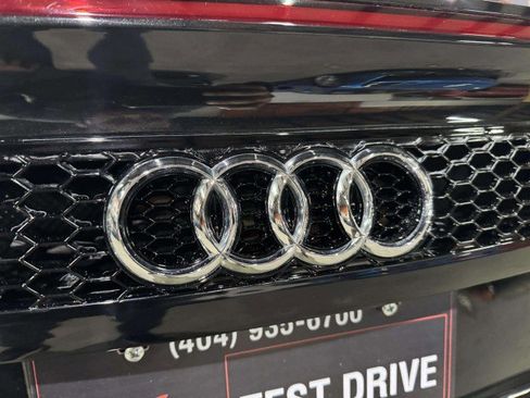 Used 2017 Audi R8 V10 w/ Carbon Exterior Package image 44