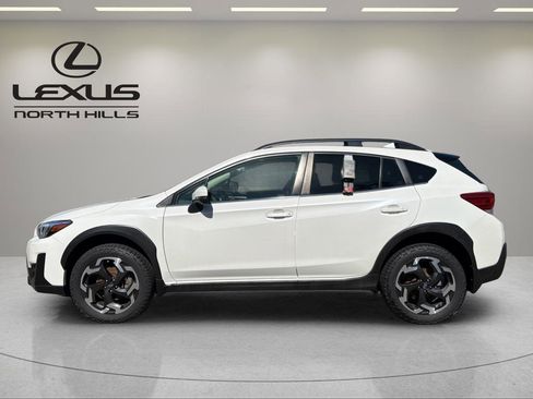 Used 2023 Subaru Crosstrek 2.5i Limited AWD/4WD image 9