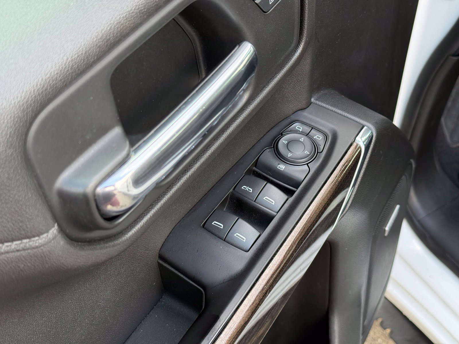 Used 2019 Chevrolet Silverado 1500 RST w/ All-Star Edition AWD/4WD image 14