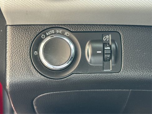 Used 2012 Chevrolet Sonic LT image 19