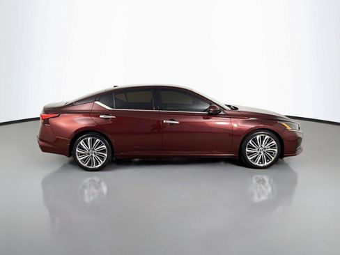 Used 2023 Nissan Altima 2.5 SL FWD image 17