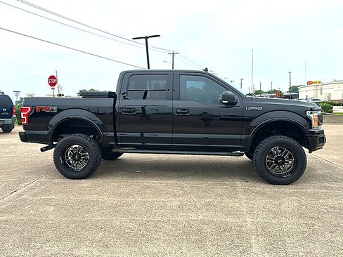 Used 2019 Ford F150 XLT w/ Equipment Group 302A Luxury AWD/4WD image 9