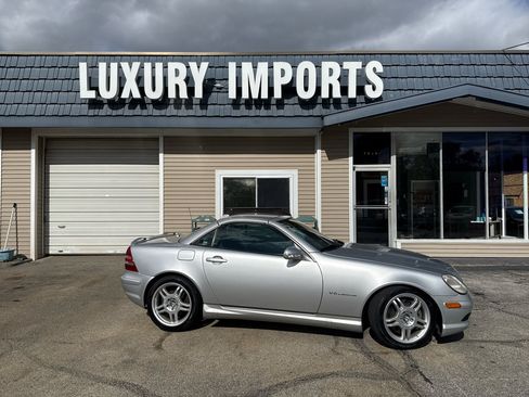 Used 2004 Mercedes-Benz SLK 32 AMG w/ Lighting Pkg image 3