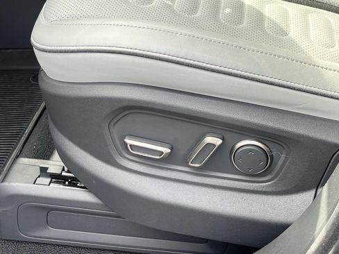 Used 2023 Rivian R1S Launch Edition image 31