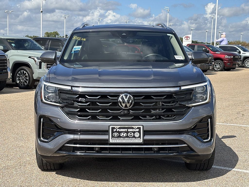 Used 2024 Volkswagen Atlas SEL Premium R-Line AWD/4WD image 3