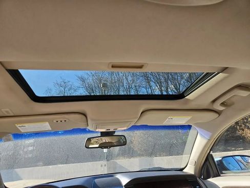 Used 2012 Ford Taurus Limited image 16