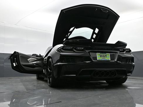 Used 2023 Chevrolet Corvette Z06 w/ Engine Appearance Package RWD image 35