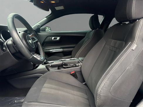 Used 2019 Ford Mustang Coupe w/ Black Accent Package RWD image 9