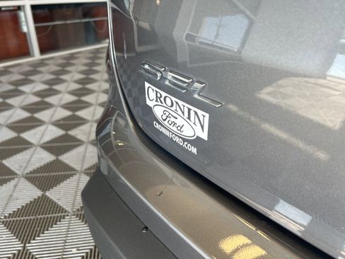 Used 2024 Ford Edge SEL w/ Convenience Package AWD/4WD image 8