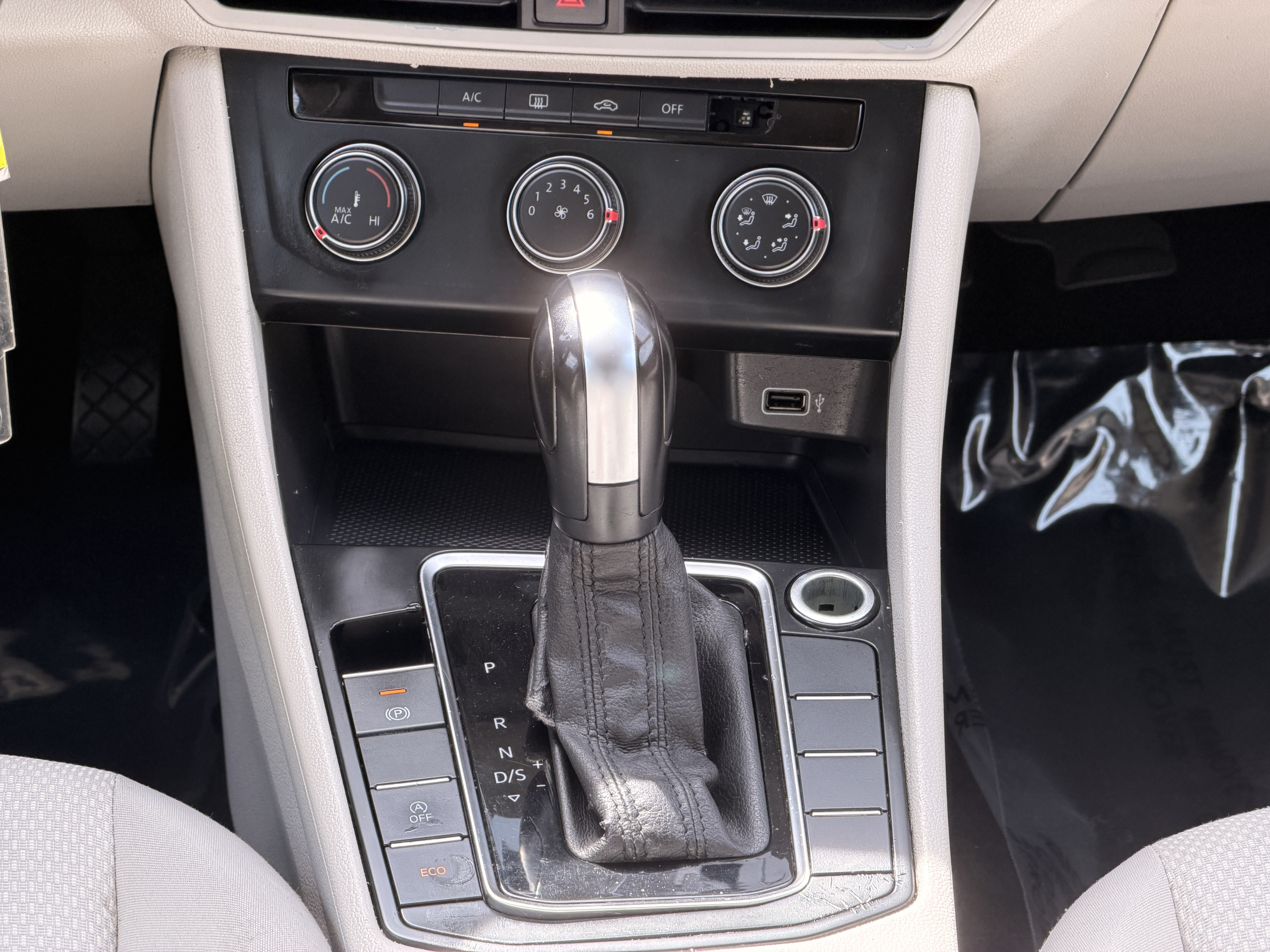 Used 2019 Volkswagen Jetta S FWD image 17