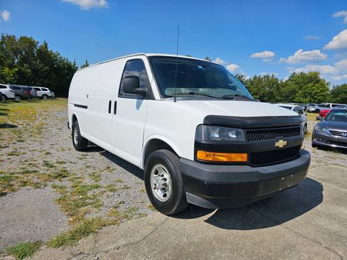 Used 2023 GMC Savana 2500 Extended w/ Driver Convenience Package RWD image 2