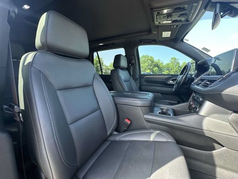 Used 2022 Chevrolet Tahoe Z71 w/ Luxury Package AWD/4WD image 24