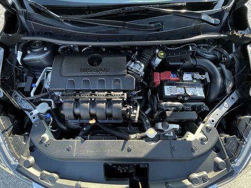 Used 2018 Nissan Sentra SR FWD image 18