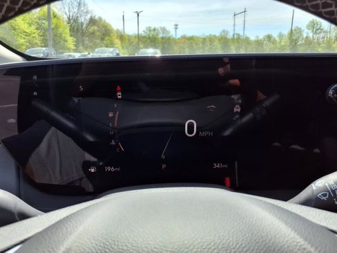 Certified 2024 Buick Encore GX Avenir w/ Avenir Technology Package image 39