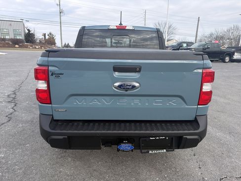 Used 2023 Ford Maverick Lariat w/ Lariat Luxury Package image 4