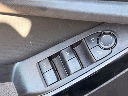 Used 2025 Chevrolet Equinox LT FWD image 21