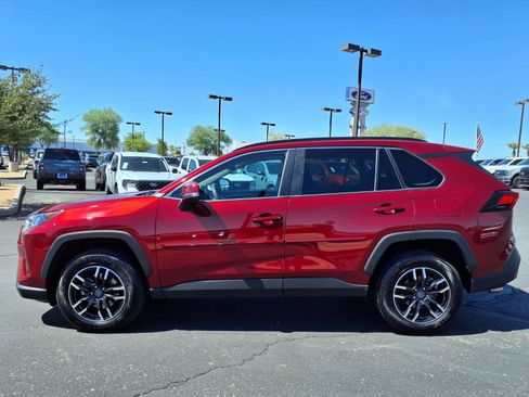 Used 2019 Toyota RAV4 LE w/ All Weather Liner Package AWD/4WD image 3