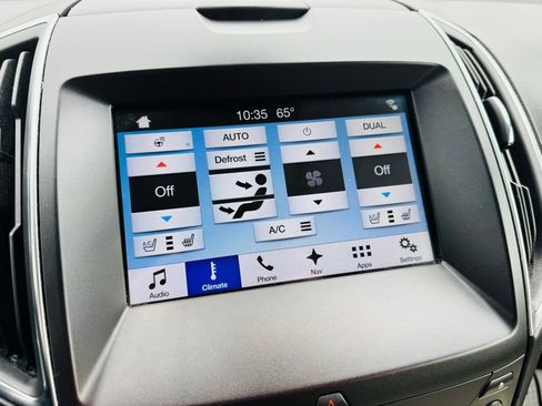 Used 2018 Ford Edge Titanium w/ Equipment Group 301A image 27