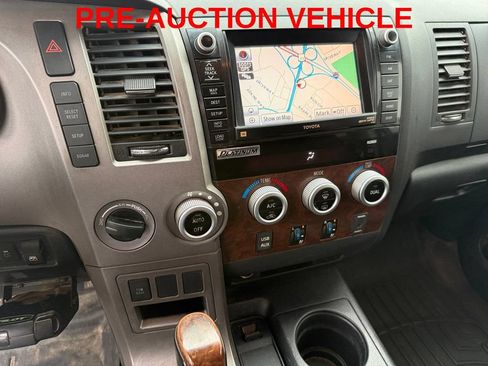 Used 2010 Toyota Tundra Limited AWD/4WD image 20