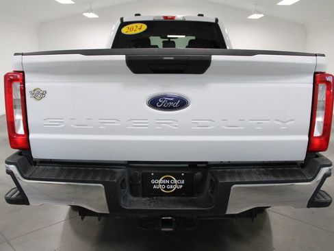 Used 2024 Ford F250 XLT image 8