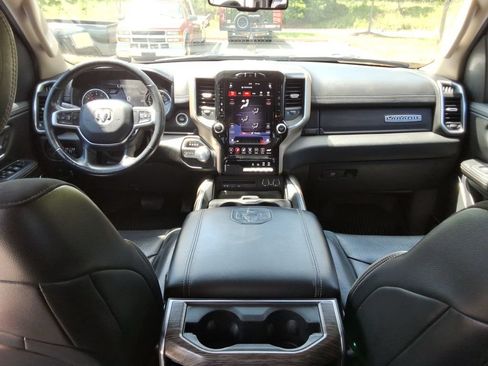 Used 2019 RAM 1500 Laramie RWD image 22