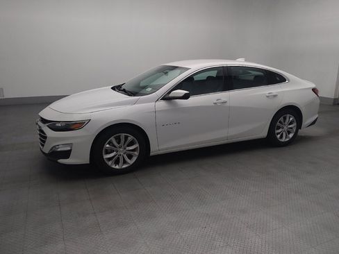 Used 2021 Chevrolet Malibu LT FWD image 2
