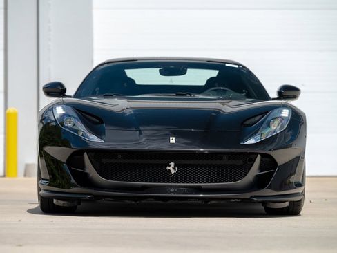 Used 2022 Ferrari 812 GTS RWD image 46