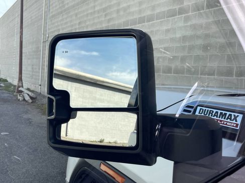 Used 2024 GMC Sierra 3500 Denali w/ Technology Package image 20