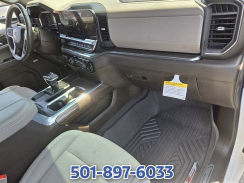 Used 2024 Chevrolet Silverado 1500 RST AWD/4WD image 18