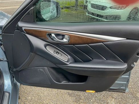 Used 2018 INFINITI Q50 Luxe w/ Essential Package (3.0T Luxe) image 30