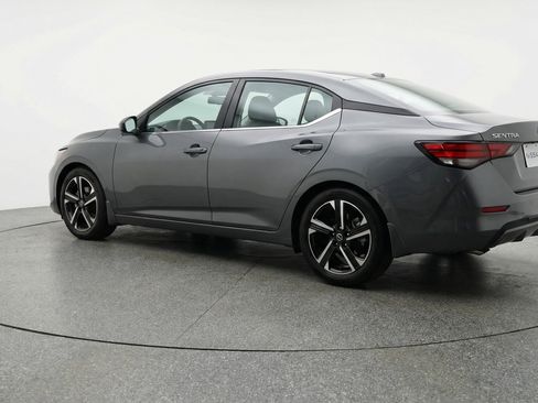 Used 2025 Nissan Sentra SV image 6