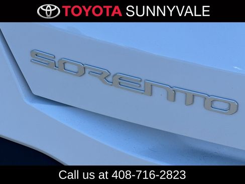 Used 2026 Kia Sorento LX FWD image 13