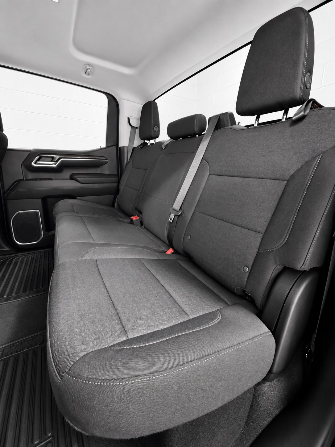 Used 2023 Chevrolet Silverado 1500 RST w/ LPO, Dark Essentials Package AWD/4WD image 10