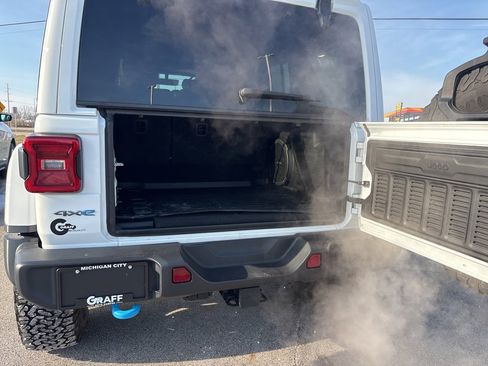 Used 2021 Jeep Wrangler Unlimited Rubicon 4xe w/ Cold Weather Group image 6