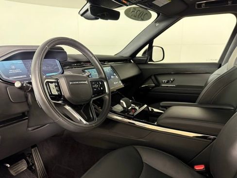 Used 2025 Land Rover Range Rover Sport SE AWD/4WD image 15