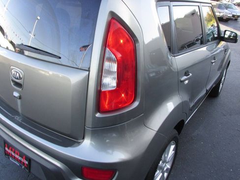 Used 2013 Kia Soul + w/ Audio Pkg FWD image 53
