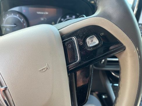 Used 2022 Lincoln Corsair AWD w/ Equipment Group 101A image 16