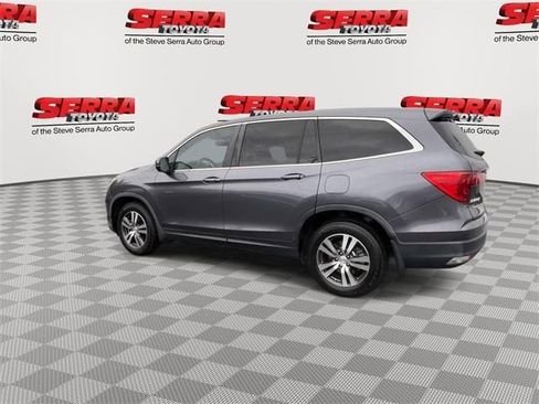 Used 2017 Honda Pilot EX image 7