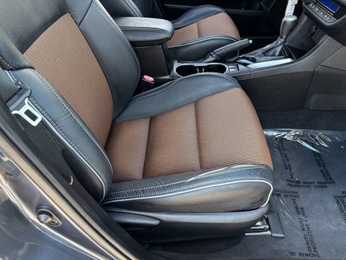 Used 2015 Toyota Corolla S FWD image 34