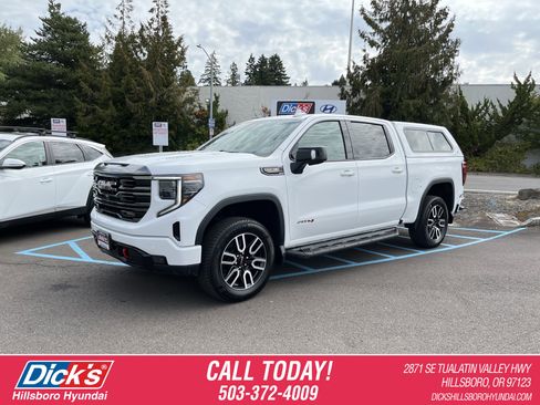 Used 2023 GMC Sierra 1500 AT4 w/ Technology Package image 1
