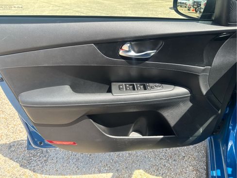 Used 2023 Kia Forte GT-Line FWD image 21