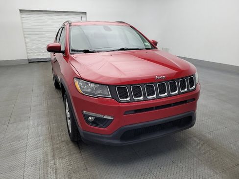 Used 2019 Jeep Compass Latitude image 14
