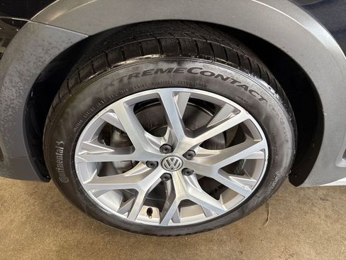 Used 2018 Volkswagen Golf Alltrack SEL AWD/4WD image 25