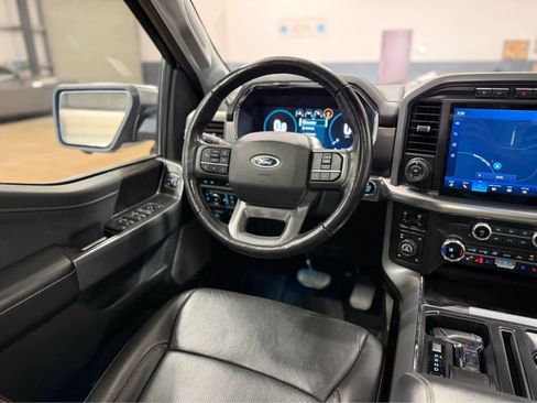 Used 2021 Ford F150 Lariat w/ Equipment Group 502A High image 28