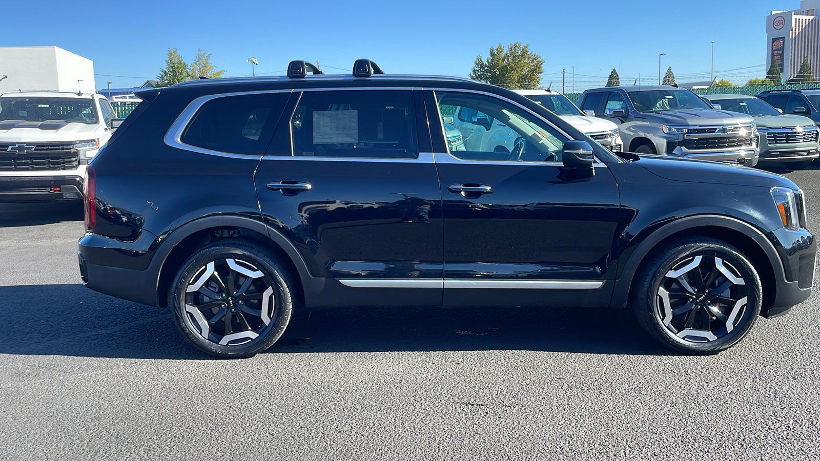 Used 2025 Kia Telluride S AWD/4WD image 4
