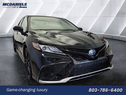 Used 2024 Toyota Camry XSE w/ Navigation Package FWD image 1