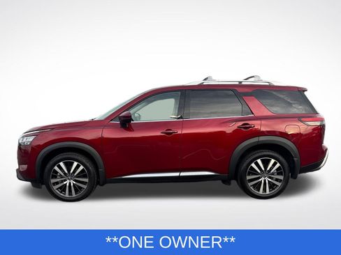 Used 2024 Nissan Pathfinder Platinum AWD/4WD image 3