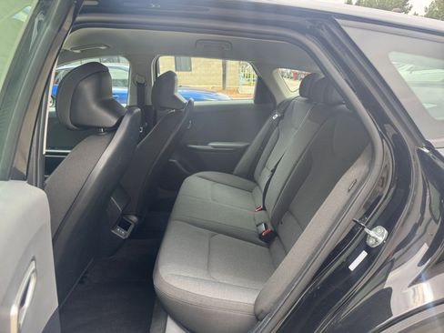 Used 2025 Kia K4 FWD image 25