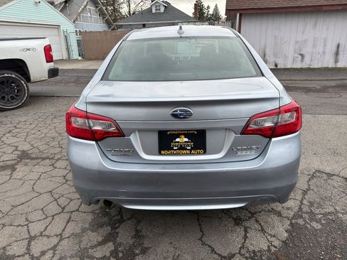 Used 2017 Subaru Legacy 2.5i Premium image 5