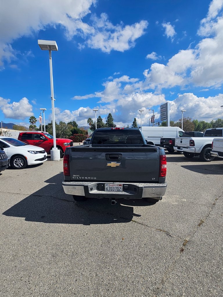 Used 2011 Chevrolet Silverado 1500 LT w/ Texas Edition RWD image 4